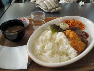 P1100738.JPG (117960 oCg)